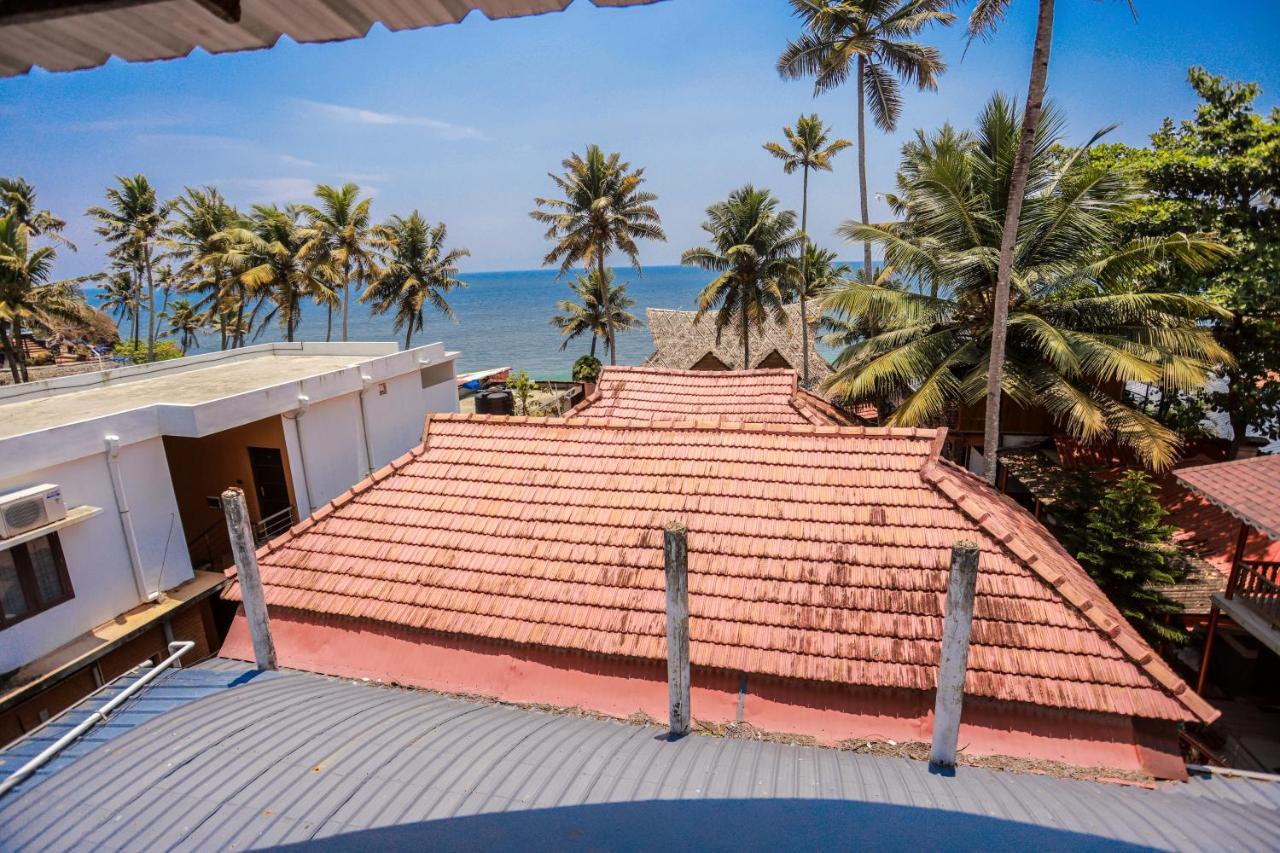 Black Beach Resort Varkala Exterior foto