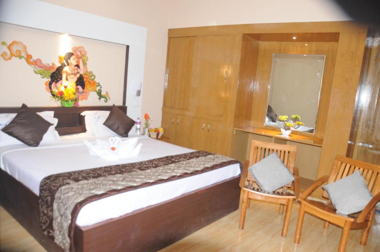Black Beach Resort Varkala Exterior foto