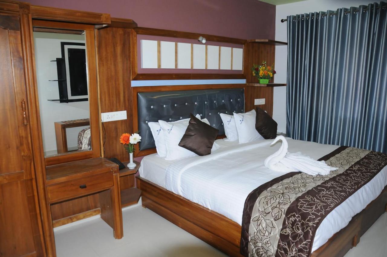 Black Beach Resort Varkala Exterior foto