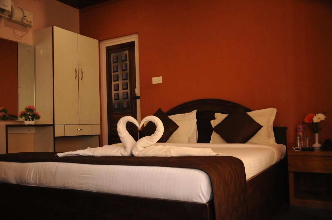 Black Beach Resort Varkala Exterior foto
